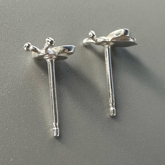 14k Gold Vermeil Enamel Bee Studs - Picture 7 of 11